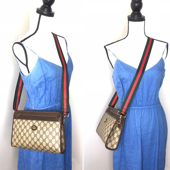 Authentic Gucci brown monogram coated canvas crossbody bag clutch - Picture 2 of 16